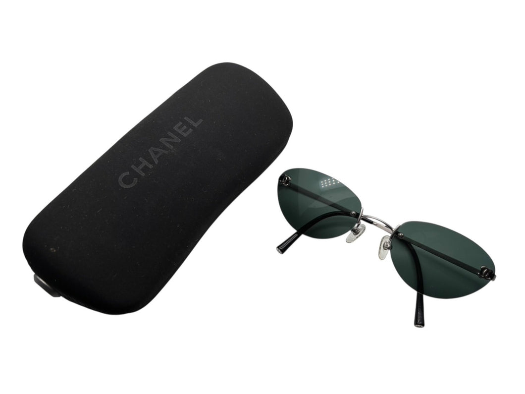 極美品 CHANEL シャネル リムレス サングラス 4003 c.103/71 サイズ53□19 130 ココマーク シルバー グリーン 中古 4b009155