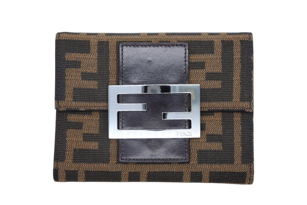FENDI フェンディ 三つ折り財布 コンパクト財布 ズッカ柄 ナイロン キャンバス レザー ダークブラウン 美品 中古 4b009180