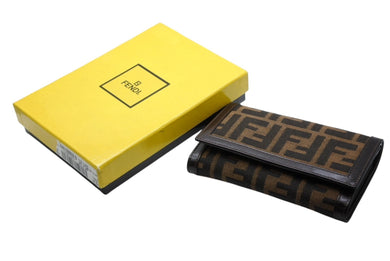 極美品 FENDI フェンディ 二つ折り財布 コンパクトウォレット 31052 ズッカ柄 総柄 ブラウン シルバー金具 中古 4b009181
