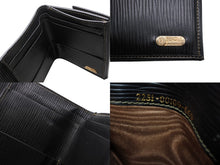 画像をギャラリービューアに読み込む, FENDI フェンディ ズッカ柄 三つ折り財布 コンパクトウォレット イタリア製 キャンバス レザー ブラウン ゴールド金具 美品 中古 4b009185