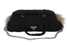 画像をギャラリービューアに読み込む, 極美品 PRADA プラダ 2WAYバッグ 5083 トライアングルロゴプレート ナイロン ファー ブラック シルバー金具 中古 4b009196