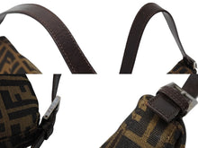 画像をギャラリービューアに読み込む, FENDI フェンディ マンマバケット ワンショルダーバッグ ズッカ柄 キャンバス レザー ブラウン シルバー金具 美品 中古 4b009232