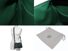Load image into Gallery viewer, 新品未使用 HERMES エルメス ハンドバッグ リンディミニ カーキ シルバー金具 ヴォースイフト W刻印 中古 4b009364
