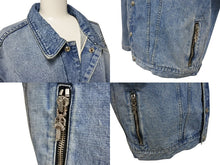 Load image into Gallery viewer, 極美品 CHROME HEARTS クロムハーツ デニムジャケット サイズXXL クロスボールボタン ダガージップ ブルー シルバー925 中古 4b009380