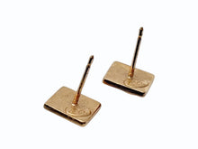 画像をギャラリービューアに読み込む, 極美品 CHANEL シャネル ココマーク ピアス 重量約2.0g 02A刻印 ターンロック マットゴールド メタル GP 両耳用 中古 4b009594