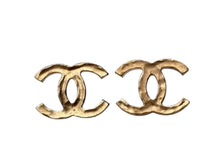 画像をギャラリービューアに読み込む, 極美品 CHANEL シャネル ココマーク ピアス 両耳 アクセサリー 07A刻印 5.2g GP マットゴールド 中古 4b009600