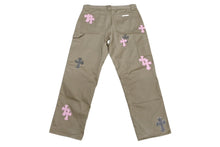 Load image into Gallery viewer, CHROME HEARTS クロムハーツ CARPENTER DOUBLE KNEE カーペンター ダブルニーパンツ サイズ34 クロスボール シルバー925 ベージュ ピンク 美品 中古 4b009772