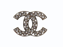 画像をギャラリービューアに読み込む, 極美品 CHANEL シャネル ココマーク ピアス 重量約9.0g B23S刻印 ラインストーン クリア ゴールド メタル GP 両耳用 中古 4b009793