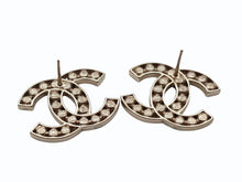 画像をギャラリービューアに読み込む, 極美品 CHANEL シャネル ココマーク ピアス 重量約9.0g B23S刻印 ラインストーン クリア ゴールド メタル GP 両耳用 中古 4b009793