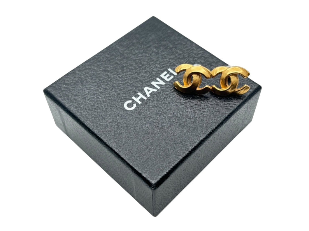 極美品 CHANEL シャネル ヴィンテージ ココマーク ピアス 重量約5.0g 00T刻印 マットゴールド メタル GP 両耳用 中古 4b009794