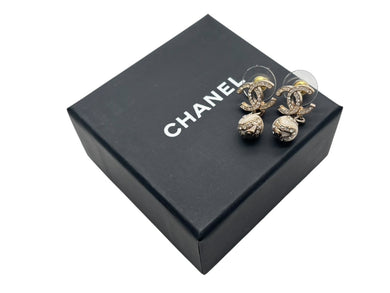 極美品 CHANEL シャネル ココマーク ぶら下がりピアス 重量約6.0g C23K刻印 ラインストーン メタル レジン GP 両耳用 中古 4b009795