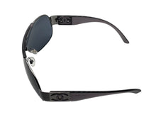 画像をギャラリービューアに読み込む, 極美品 CHANEL シャネル シールド サングラス アイウェア 4136 c.108/87 サイズ125 ココマーク グレー 中古 4b009806