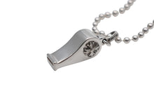 Load image into Gallery viewer, 新品未使用 CHROME HEARTS クロムハーツ WHISTLE PENDANT スモール ホイッスル ペンダント チャーム チェーン重量約13.7g 中古 4b009832