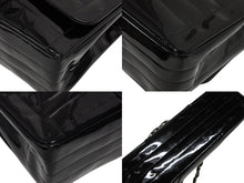 Load image into Gallery viewer, CHANEL シャネル Sフラップ Wチェーンショルダーバッグ 10番台 ココマーク パテントレザー ブラック シルバー金具 美品 中古 4b009878