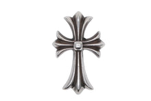 Load image into Gallery viewer, CHROME HEARTS クロムハーツ SML CH CROSS スモールCHクロス ペンダント チャーム 重量約19.2g スターリングシルバー 美品 中古 4b009921
