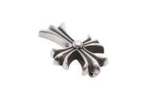 Load image into Gallery viewer, CHROME HEARTS クロムハーツ SML CH CROSS スモールCHクロス ペンダント チャーム 重量約19.2g スターリングシルバー 美品 中古 4b009921