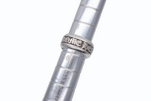 Load image into Gallery viewer, CHROME HEARTS クロムハーツ SM SCROLL LABEL スクロールラベルリング スモール 重量約9.4g サイズ9号 シルバー925 美品 中古 4b009926