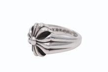 Load image into Gallery viewer, CHROME HEARTS クロムハーツ スモール カットアウト CHプラスリング 指輪 重量約24.6g サイズ16号 シルバー925 美品 中古 4b009927