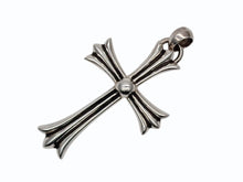 Load image into Gallery viewer, 極美品 CHROME HEARTS クロムハーツ CH CRS LRG W/BALE ラージCHクロス Wベイル ペンダントトップ 重量約44.3g 中古 4b009935