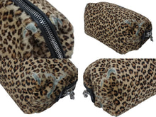 画像をギャラリービューアに読み込む, CHRME HEARTS クロムハーツ アクセサリー コスメ ポーチ レオパード柄 ハラコ レザー 良品 中古 4b009936