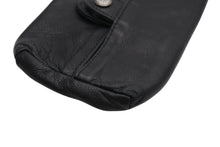Load image into Gallery viewer, CHROME HEARTS クロムハーツ レザーティッシュケース ティッシュカバー ホースシュー ブラック シルバー925 シルバー金具 美品 中古 4b009938