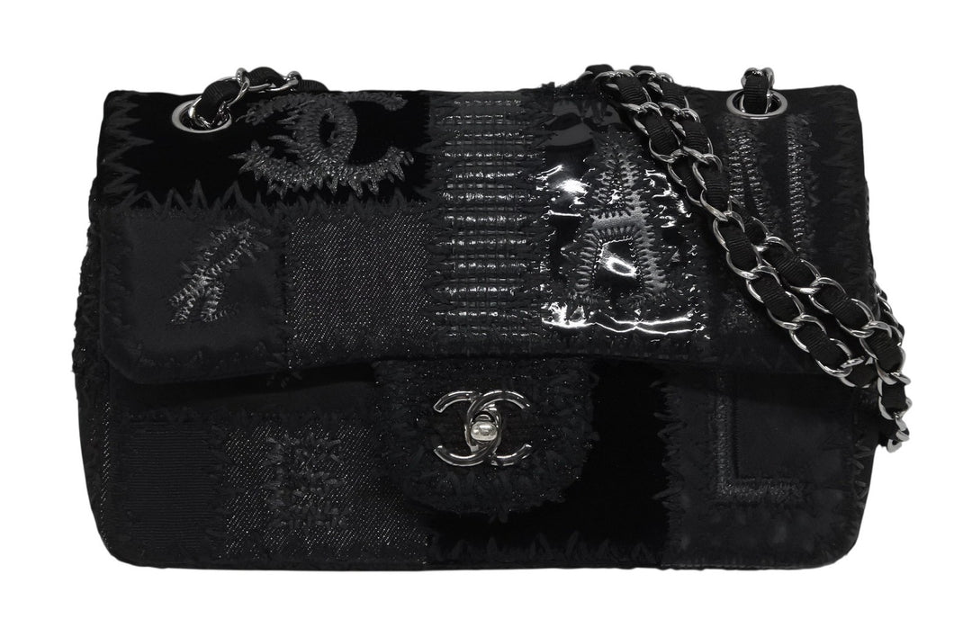 新品同様 CHANEL シャネル マトラッセ25 Sフラップ Wチェーンショルダーバッグ 25番台 ココマーク パッチワーク ステッチ ブラック 中古 4b009976