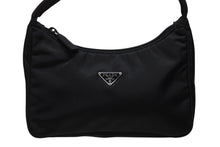 画像をギャラリービューアに読み込む, 極美品 PRADA プラダ ハンドバッグ アクセサリーポーチトライアングルロゴ ナイロン ブラック 中古 4b009979