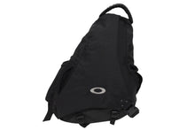 Load image into Gallery viewer, OAKLEY オークリー SLING BAG スリングバッグ ワンショルダーバッグ ナイロン ブラック メタルロゴ 刺繍ロゴ 美品 中古 4b009998