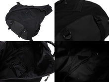 Load image into Gallery viewer, OAKLEY オークリー SLING BAG スリングバッグ ワンショルダーバッグ ナイロン ブラック メタルロゴ 刺繍ロゴ 美品 中古 4b009998