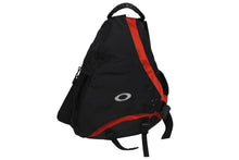 Load image into Gallery viewer, OAKLEY オークリー SLING BAG スリングバッグ ワンショルダーバッグ ナイロン レッド ブラック メタルロゴ 刺繍ロゴ 美品 中古 4b009999