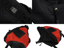 Load image into Gallery viewer, OAKLEY オークリー SLING BAG スリングバッグ ワンショルダーバッグ ナイロン レッド ブラック メタルロゴ 刺繍ロゴ 美品 中古 4b009999