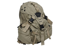 画像をギャラリービューアに読み込む, OAKLEY オークリー Icon Backpack 2.0 アイコン バックパック 2.0 テック ナイロン メタルロゴ ベージュ ブラック 美品 中古 4b010000
