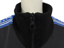 Load image into Gallery viewer, LOUIS VUITTON ルイ ヴィトン トラックジャケット RM231M ニット ナイロン 23SS LV ロゴ モノグラム フェアアイル 美品 中古 4b010011