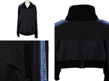 Load image into Gallery viewer, LOUIS VUITTON ルイ ヴィトン トラックジャケット RM231M ニット ナイロン 23SS LV ロゴ モノグラム フェアアイル 美品 中古 4b010011