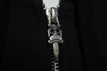Load image into Gallery viewer, 新品未使用 CHROME HEARTS クロムハーツ ジップアップフーディー パーカー サイズXL ダガージップ スクロールラベル シルバー925 中古 4b010032