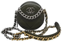 Load image into Gallery viewer, 新品未使用 CHANEL シャネル CHANEL19 ラウンドクラッチ チェーンショルダーバッグ AP0945 ランダム番台 ココマーク ラムスキン 中古 4b010051