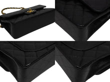 Load image into Gallery viewer, 極美品 CHANEL シャネル マトラッセ23 Wフラップ Wチェーンショルダーバッグ 6番台 キャビアスキン ココマーク ブラック 中古 4b010056
