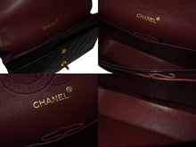 Load image into Gallery viewer, CHANEL シャネル マトラッセ25 Wフラップ Wチェーンショルダーバッグ 0番台 ラムスキン ココマーク ブラック ゴールド金具 美品 中古 4b010079