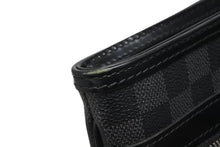 画像をギャラリービューアに読み込む, LOUIS VUITTON ルイヴィトン トマス ショルダーバッグ N58028 ダミエ ブラック シルバー金具 美品 中古 4b010084