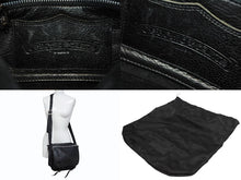 Load image into Gallery viewer, CHROME HEARTS クロムハーツ SOFT SHOULDER TNY ソフトショルダーバッグ タイニー ガンスリンガー ダガー レザー 美品 中古 4b010097