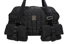 Load image into Gallery viewer, CHANEL シャネル スポーツライン ボストンバッグ 10番台 ココマーク チョコバー ナイロン ブラック シルバー金具 美品 中古 4b010100