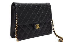 Load image into Gallery viewer, CHANEL シャネル Sフラップ チェーンショルダーバッグ 10番台 ラムスキン ココマーク キルティング ブラック ゴールド金具 美品 中古 4b010104