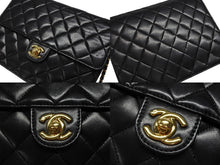 Load image into Gallery viewer, CHANEL シャネル Sフラップ チェーンショルダーバッグ 10番台 ラムスキン ココマーク キルティング ブラック ゴールド金具 美品 中古 4b010104