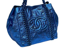 画像をギャラリービューアに読み込む, CHANEL シャネル ラグジュアリーライン デカココ メタリック トートバッグ 12番台 ブルー カーフスキン ブルー金具 美品 中古 4b010116