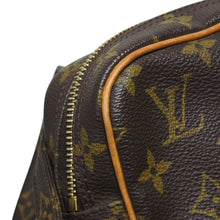 Load image into Gallery viewer, LOUIS VUITTON ルイヴィトン モノグラム ダヌーブ ショルダーバッグ M45266 ゴールド金具 ロゴ 美品 中古 4b010177