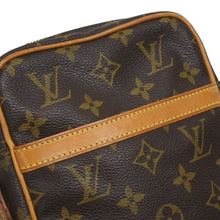Load image into Gallery viewer, LOUIS VUITTON ルイヴィトン モノグラム ダヌーブ ショルダーバッグ M45266 ゴールド金具 ロゴ 美品 中古 4b010177