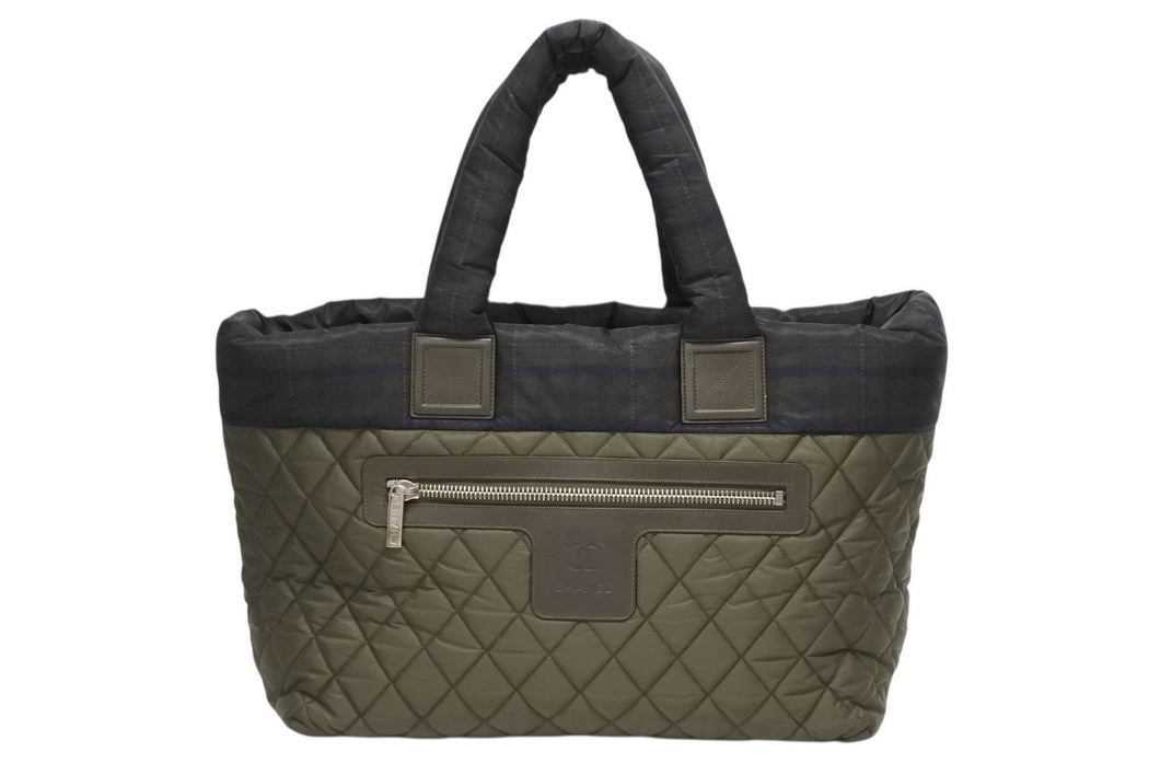 極美品 CHANEL シャネル コココクーン トート ハンドバッグ 18番台 ココマーク カーキ シルバー金具 中古 4b010180