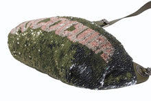 Load image into Gallery viewer, CHANEL シャネル ココキューバ スパンコール ボディバッグ 23番台 2016 スパンコール ラムスキン カーキ シルバー 美品 中古 4b010204