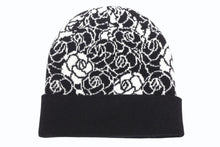 Load image into Gallery viewer, CHANEL シャネル ニットキャップ ビーニー カメリア AA9508B14321 ココマーク カシミヤ シルク ブラック 美品 中古 4b010225