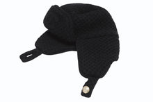 Load image into Gallery viewer, 新品未使用 CHANEL シャネル ココ ネージュ フライトキャップ パイロットキャップ ブラック 25年フェイクファー スウェード 中古 4b010303
